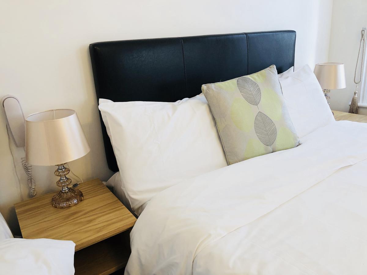 Ilfracombe House Hotel - Near Cliffs Pavilion Саутенд-он-Си Экстерьер фото