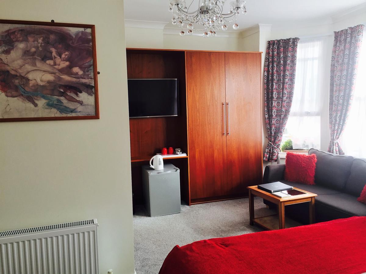 Ilfracombe House Hotel - Near Cliffs Pavilion Саутенд-он-Си Экстерьер фото