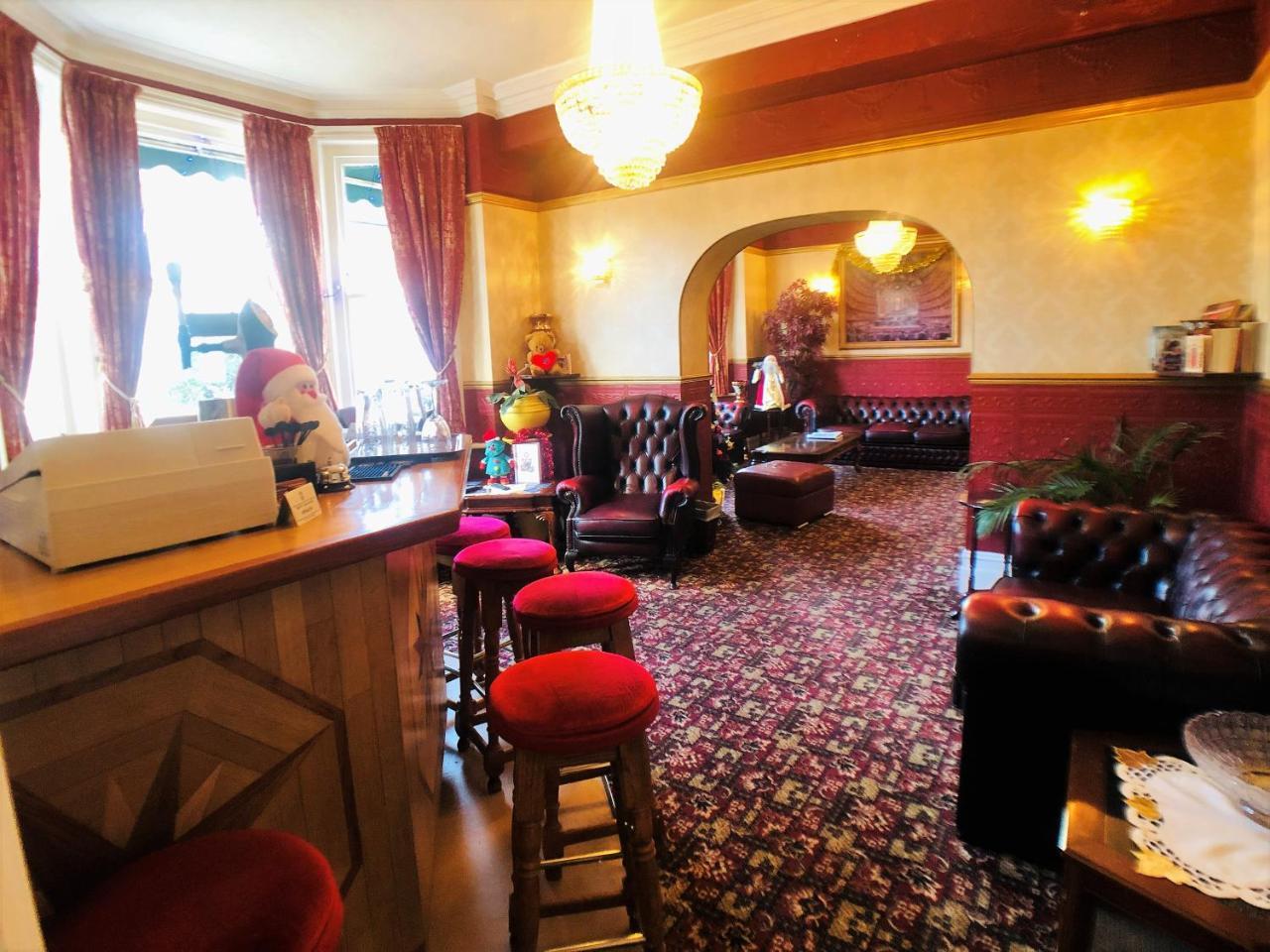 Ilfracombe House Hotel - Near Cliffs Pavilion Саутенд-он-Си Экстерьер фото