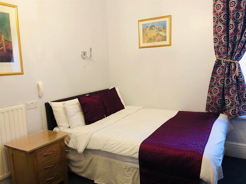 Ilfracombe House Hotel - Near Cliffs Pavilion Саутенд-он-Си Экстерьер фото