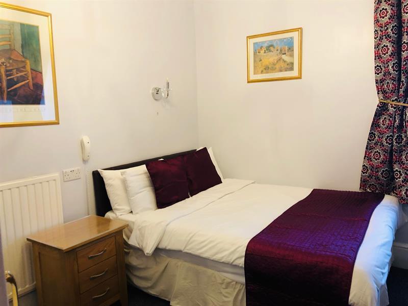 Ilfracombe House Hotel - Near Cliffs Pavilion Саутенд-он-Си Экстерьер фото